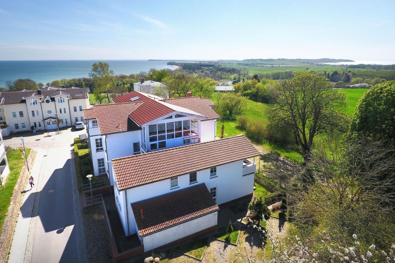 Fewo Mit Terrasse, Gratis Nutzung Vom Ahoi Erlebnisbad Und Sauna In Sellin - Haus Blick Zur See Fewo 13 Goehren  Extérieur photo